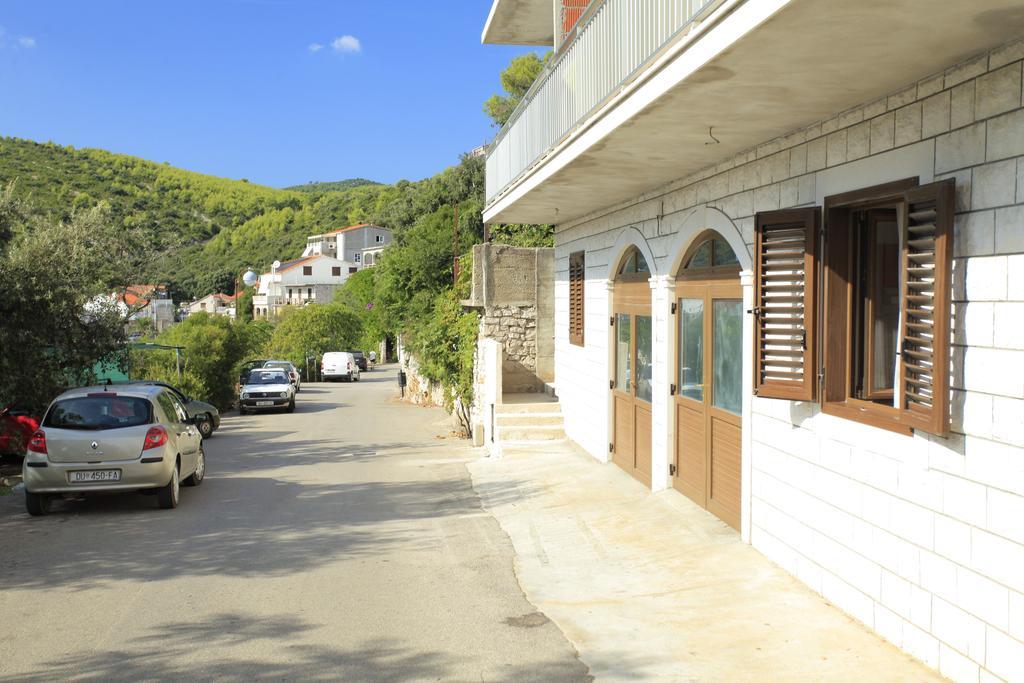 Antonia Apartments Zavalatica Bagian luar foto